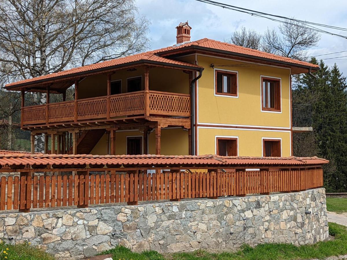 Къща За Гости Феникс Koprivshtitsa Ngoại thất bức ảnh