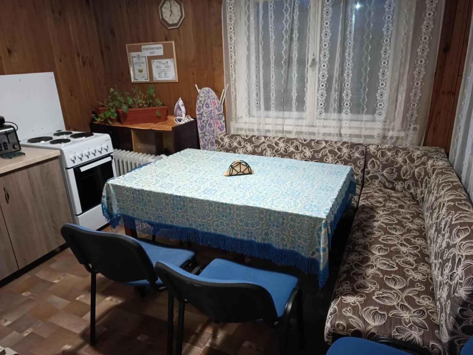 Къща За Гости Феникс Koprivshtitsa Ngoại thất bức ảnh